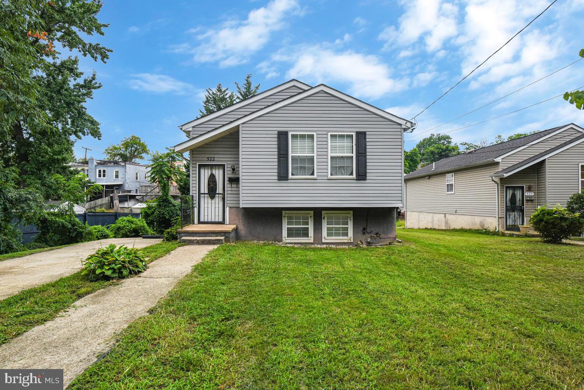 522 49th St Ne Property Photo 1