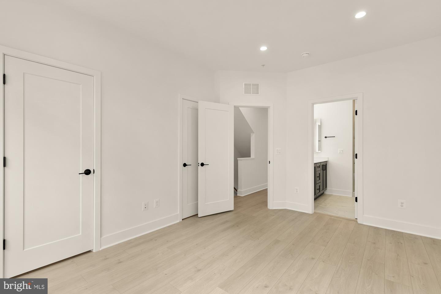 2615 Olmsted Ct Nw Property Photo 18