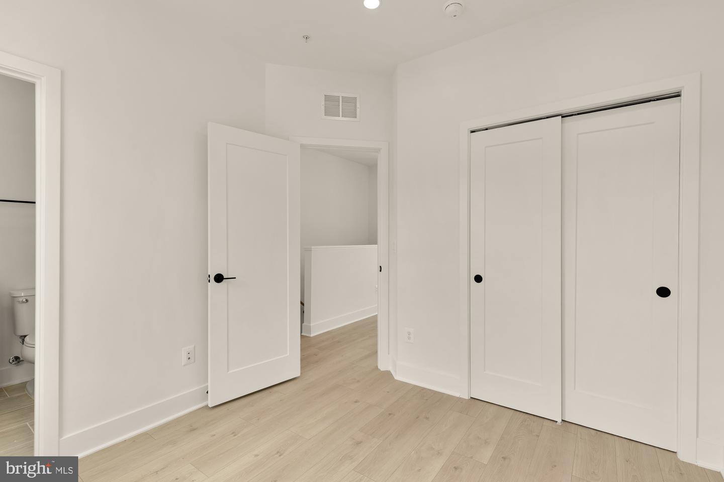 2615 Olmsted Ct Nw Property Photo 27