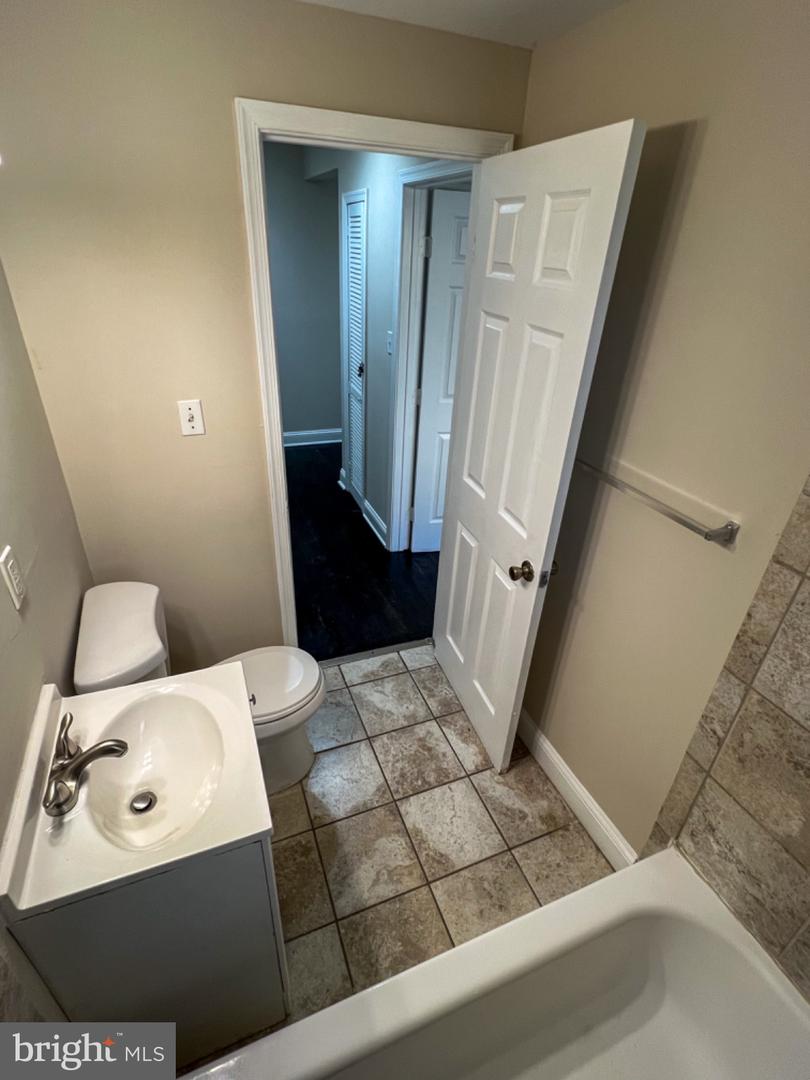 5501 Foote St Ne Property Photo 6