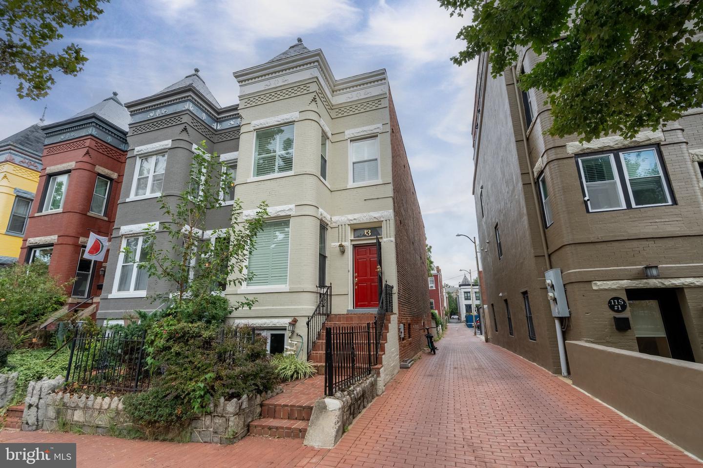 13 S ST NW Property Photo 1