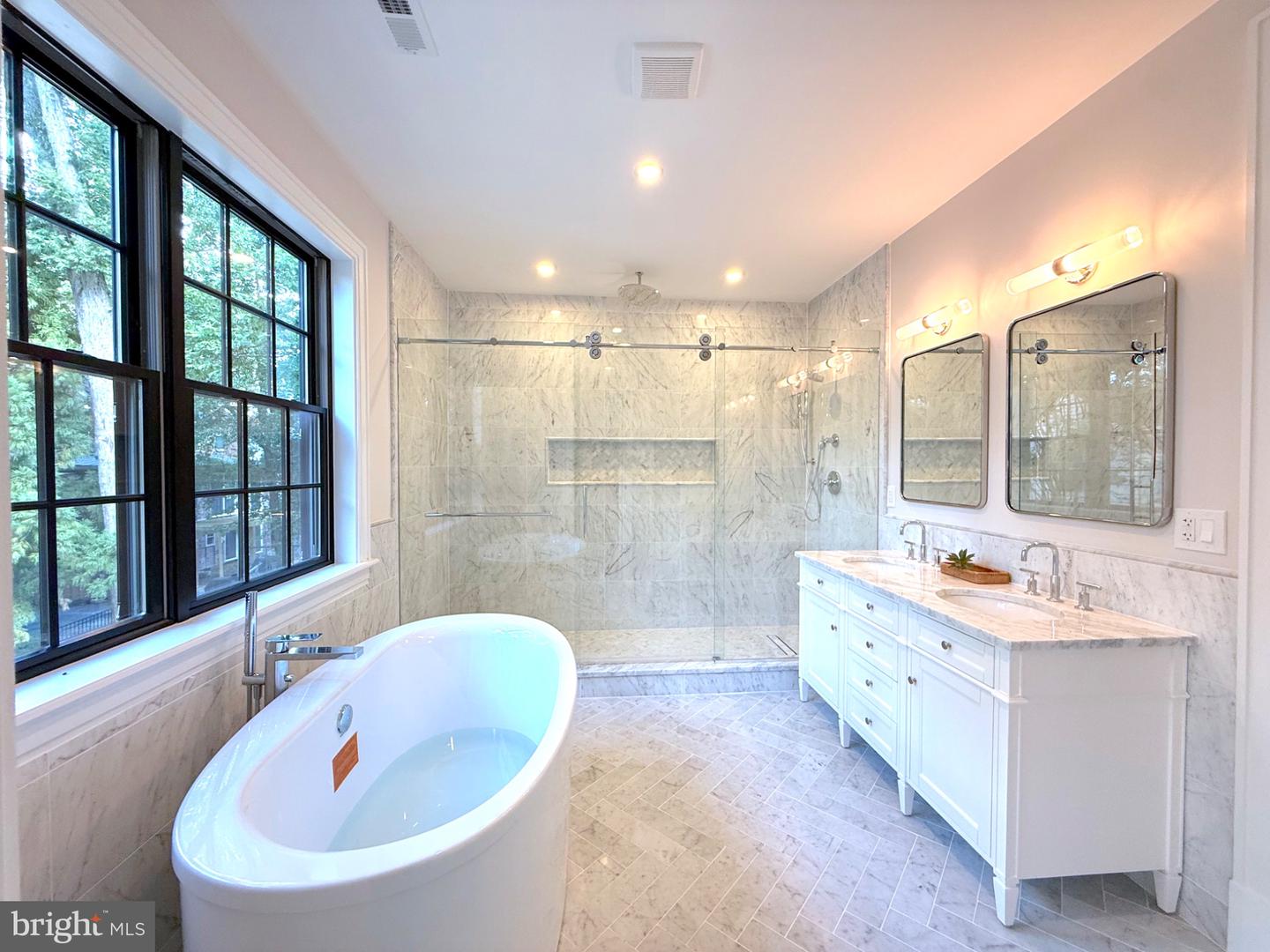 4115 46th St Nw Property Photo 44