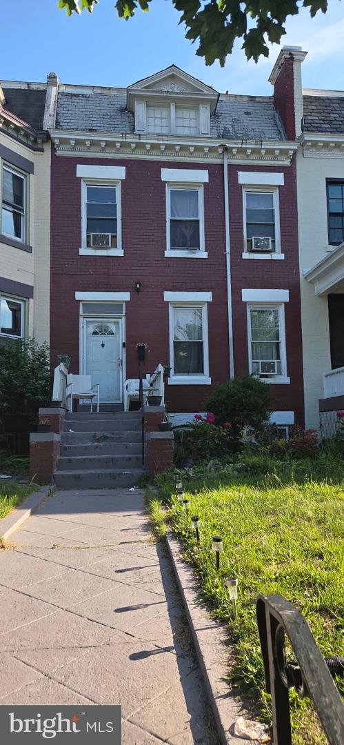 1358 Spring Rd Nw Property Photo 1