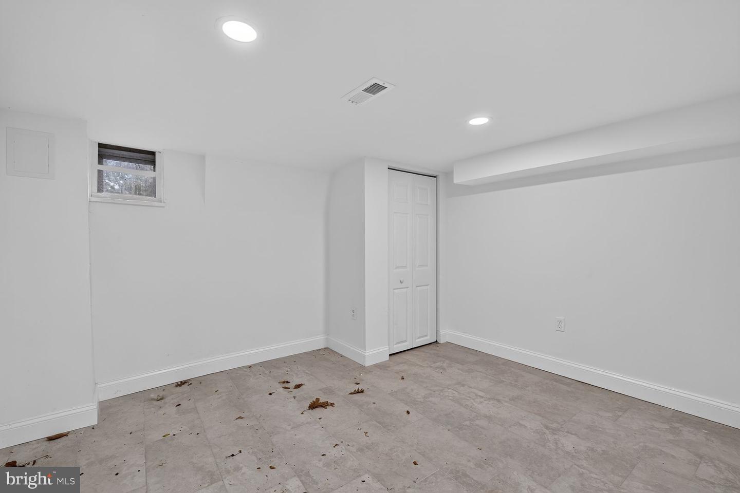 1227 44th Pl Se Property Photo 11