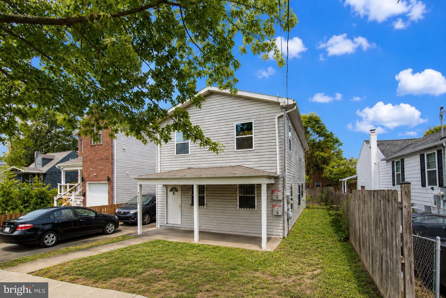 4932 Astor Pl Se Property Photo 1