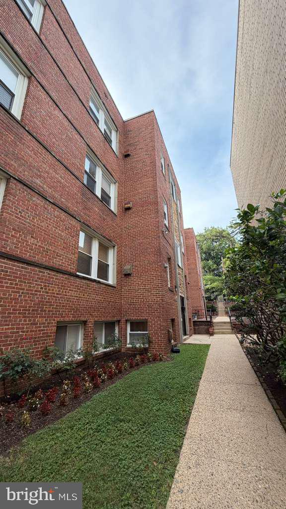 31 Kennedy St Nw #303 Property Photo 2