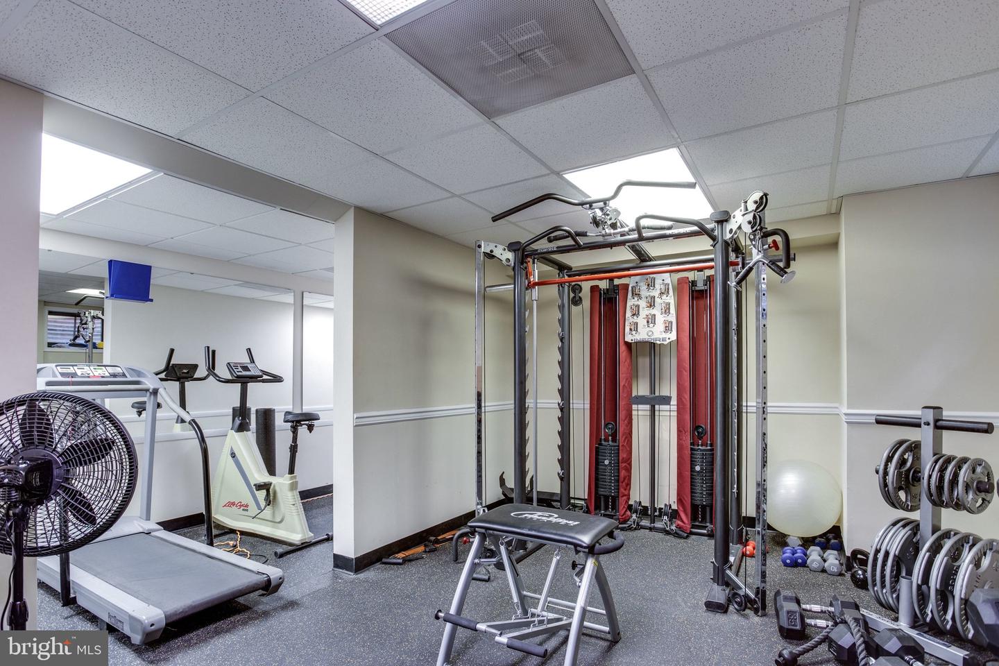 1801 Clydesdale Pl Nw #704 Property Photo 25