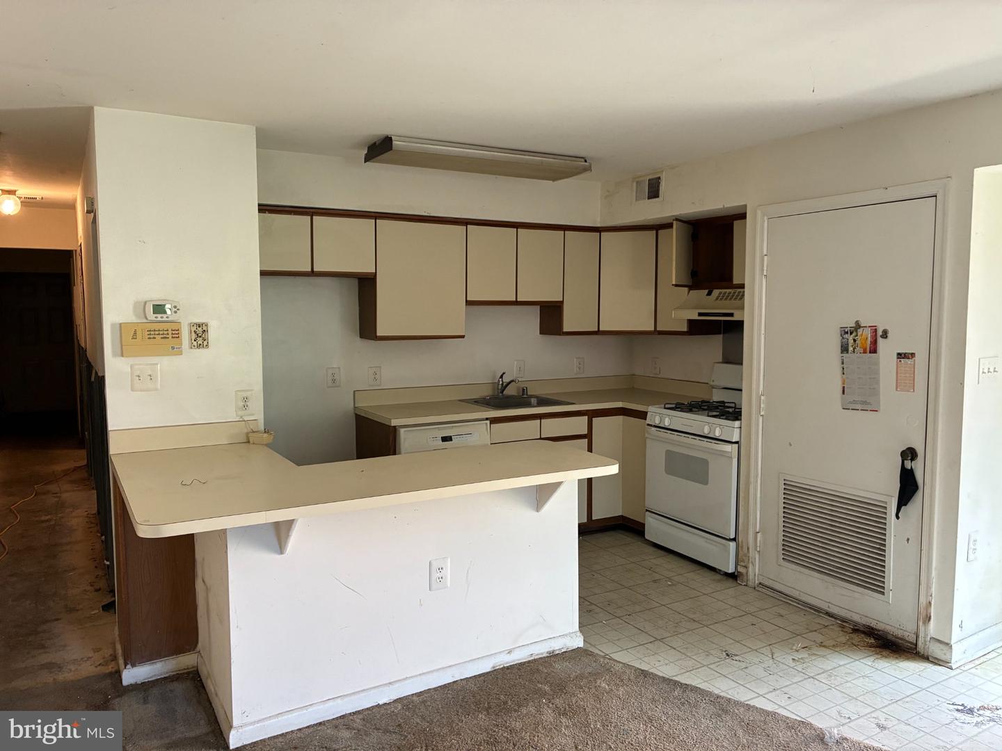3068 Pineview Ne #3068 Property Photo 4