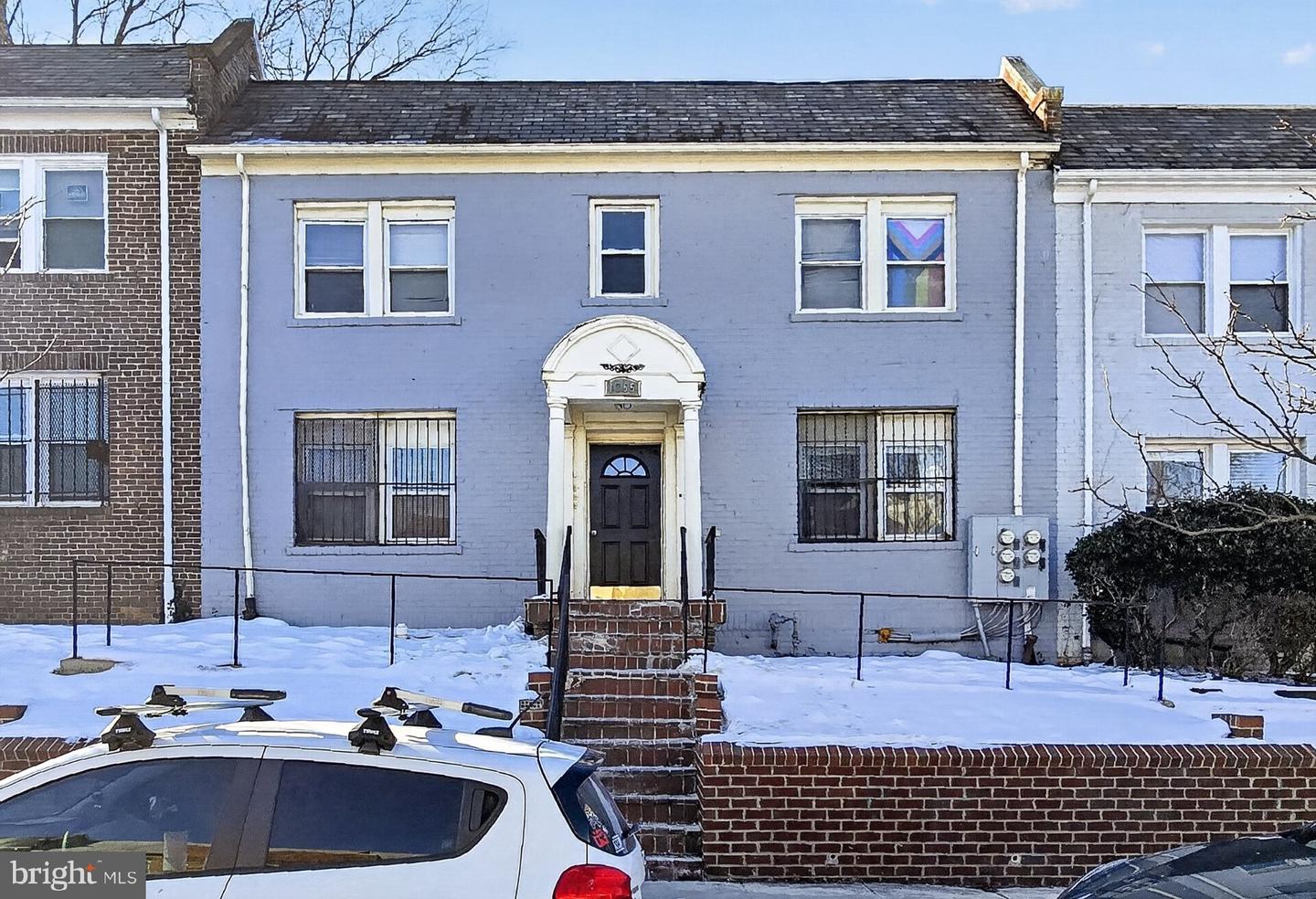 1255 Meigs Pl Ne #3 Property Photo 1