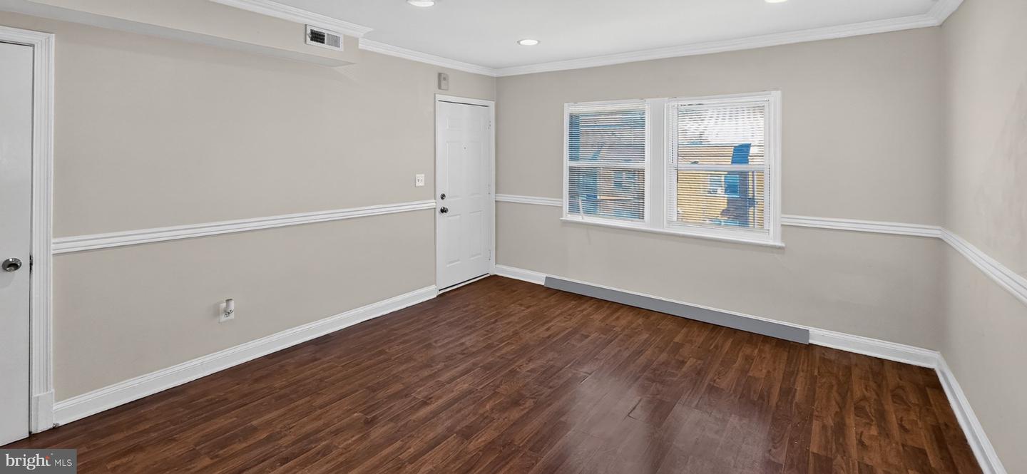 1255 Meigs Pl Ne #3 Property Photo 2