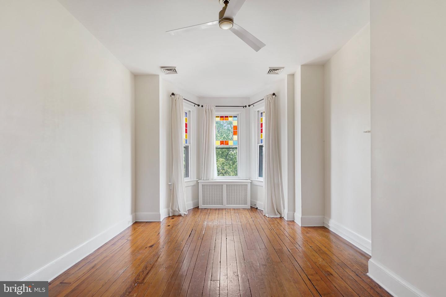 405 Constitution Ave Ne #a Property Photo 14