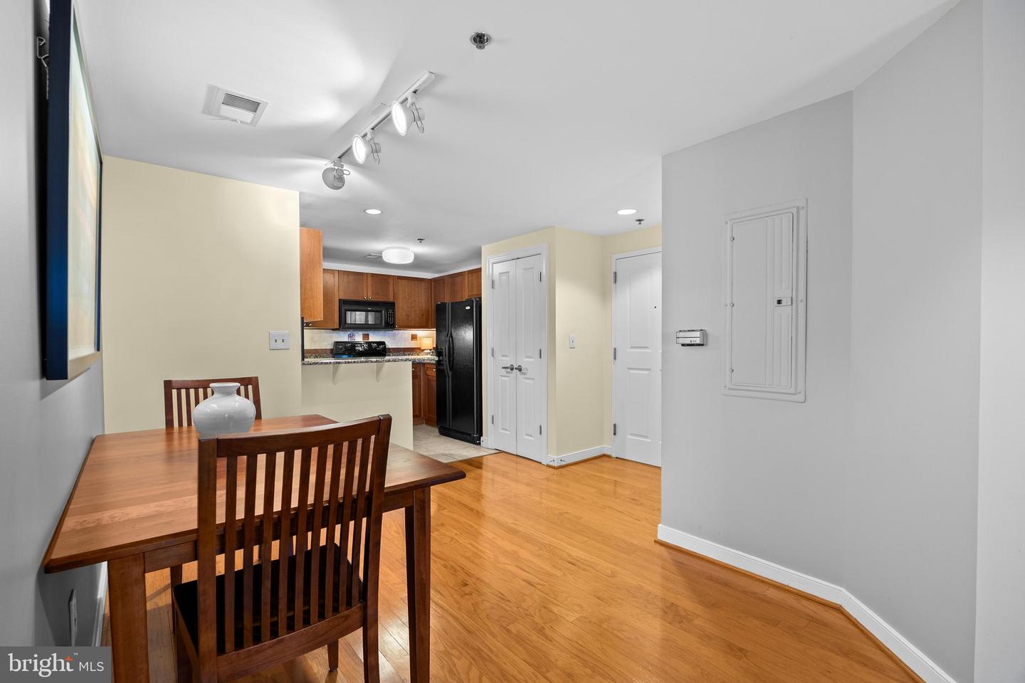 777 7th St Nw #726 Property Photo 11