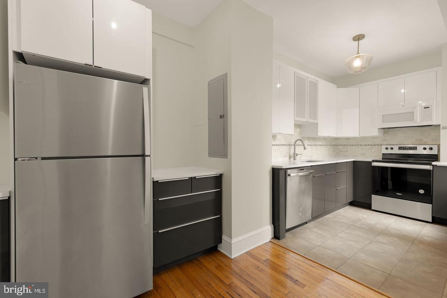 1613 Harvard St Nw #215 Property Photo 8