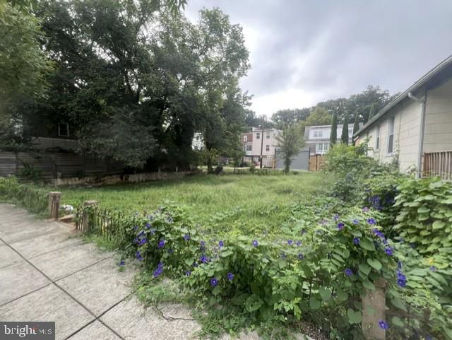 4113-4115 GAULT PL NE Property Photo 1