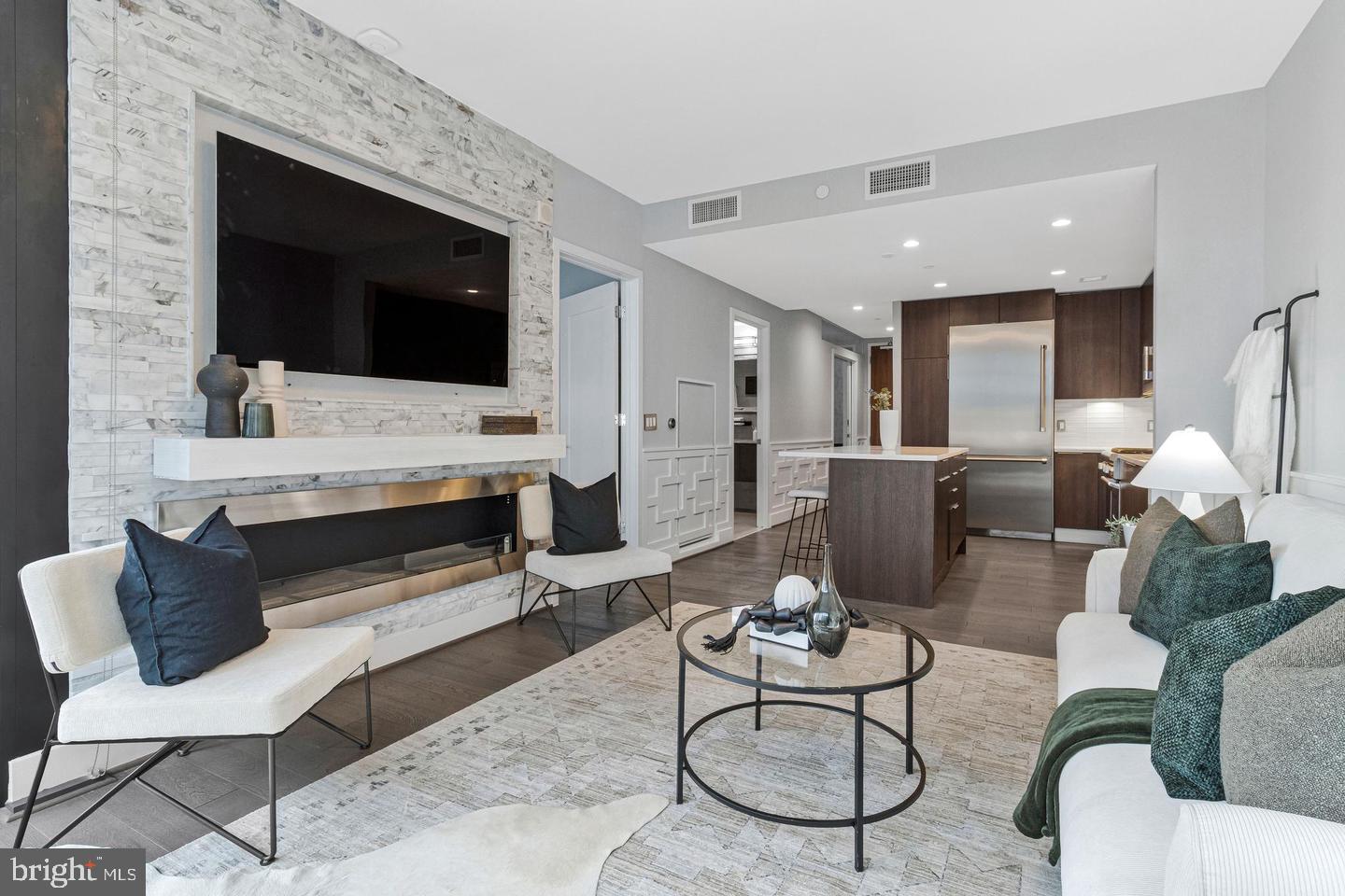45 Sutton Sq Sw #605 Property Photo 14