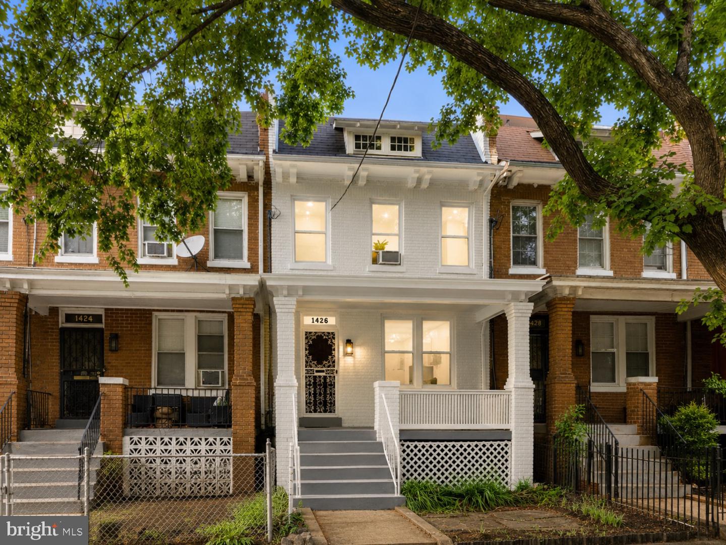 1426 S SE Property Photo 1
