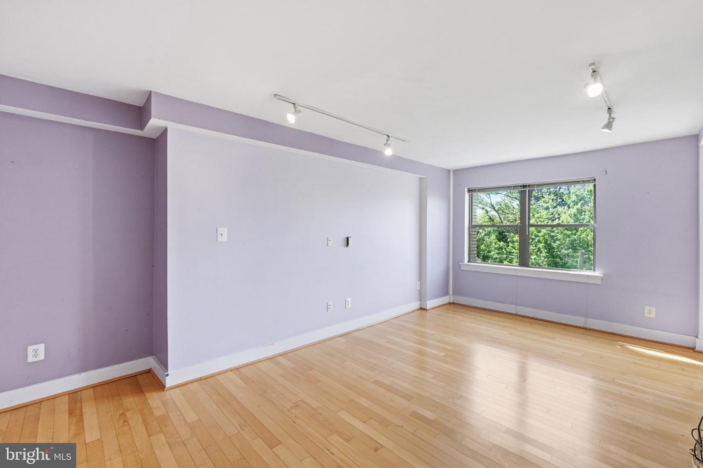 212 Oakwood St Se #315 Property Photo 1