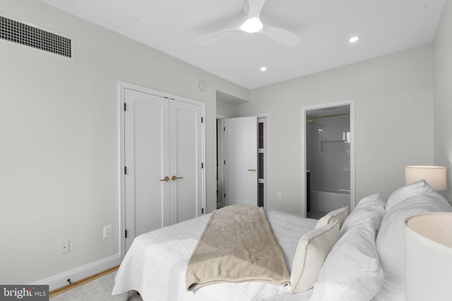 1701 16th St Nw #654 Property Photo 19