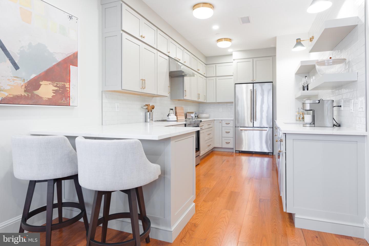 1641 R St Nw #ph Property Photo 4