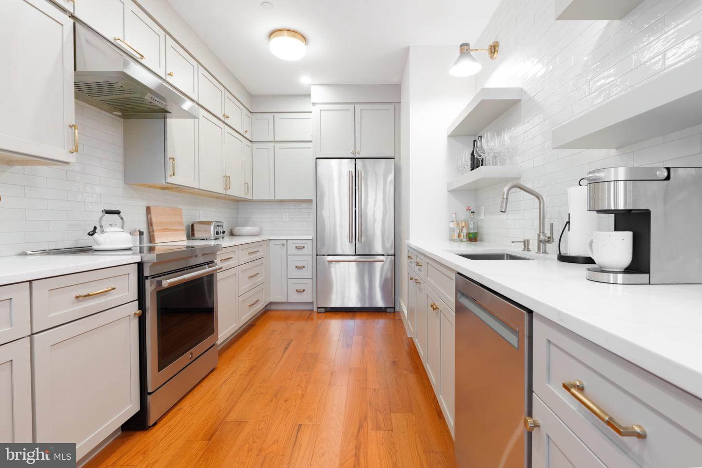 1641 R St Nw #ph Property Photo 6