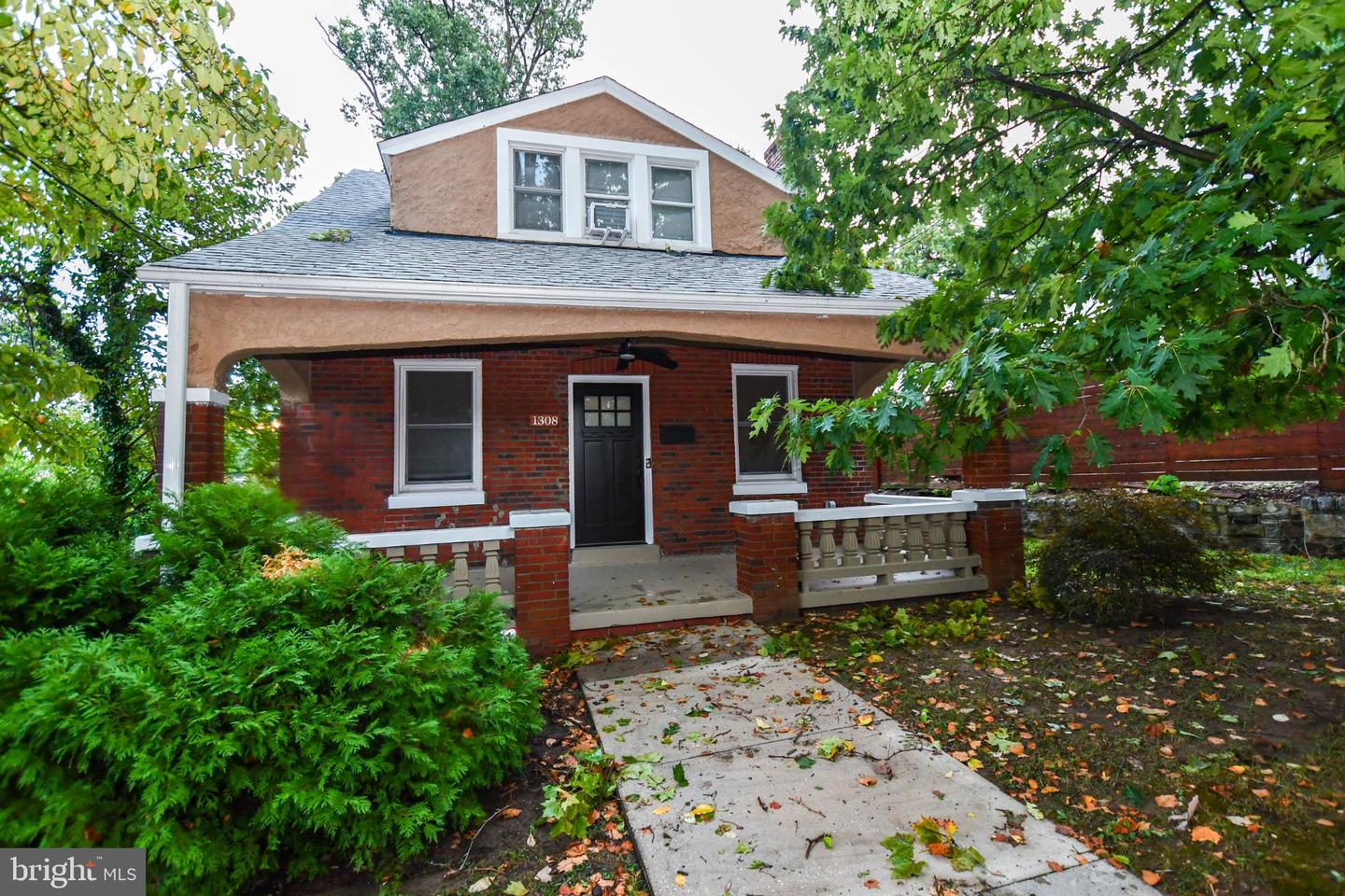 1308 45TH PL SE Property Photo 1