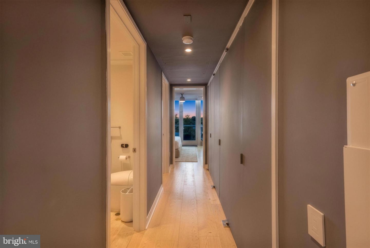 601 Wharf St Sw #208 Property Photo 13