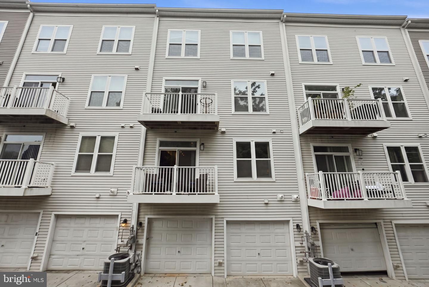 2500 Sayles Pl Se #8 Property Photo 27