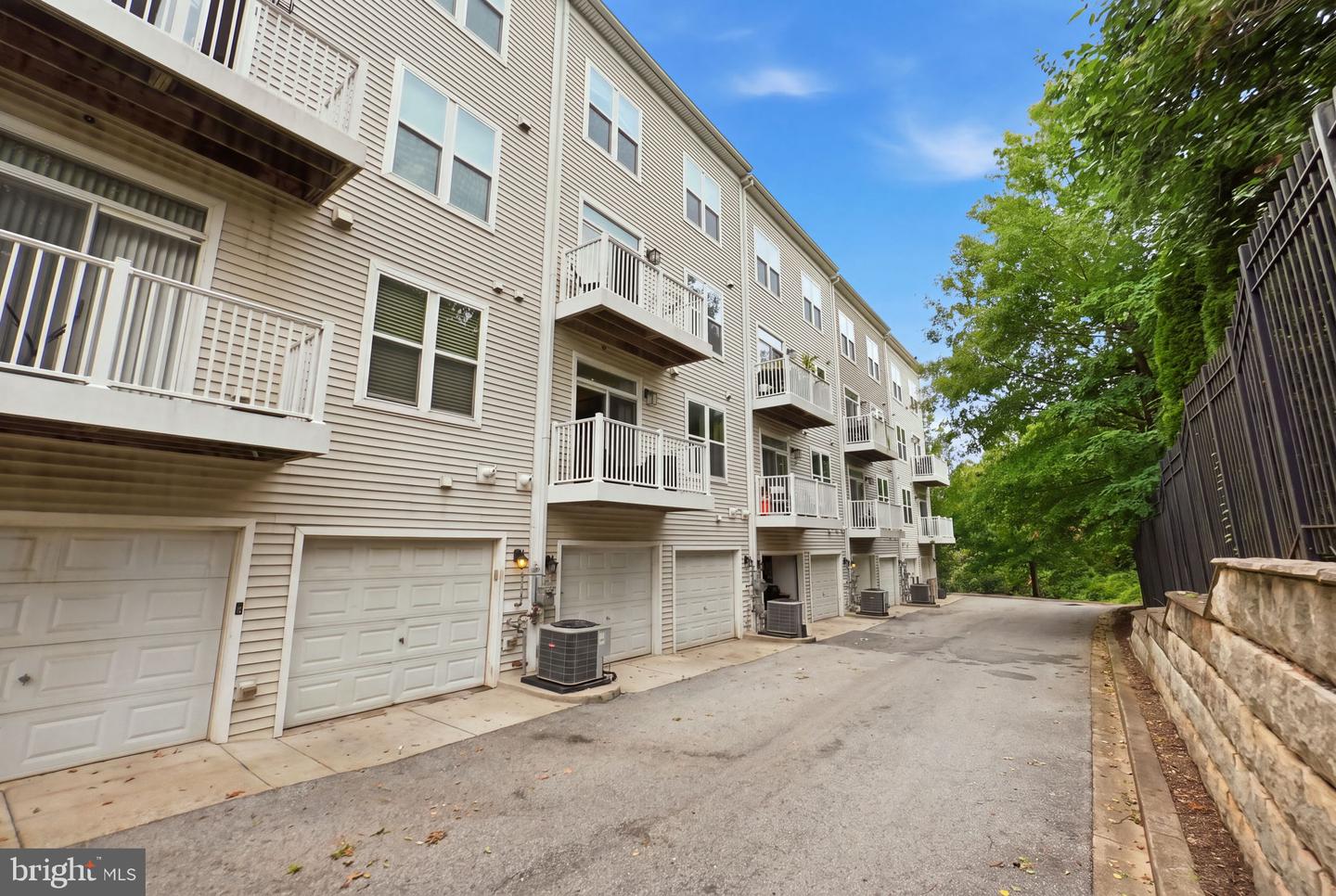 2500 Sayles Pl Se #8 Property Photo 28