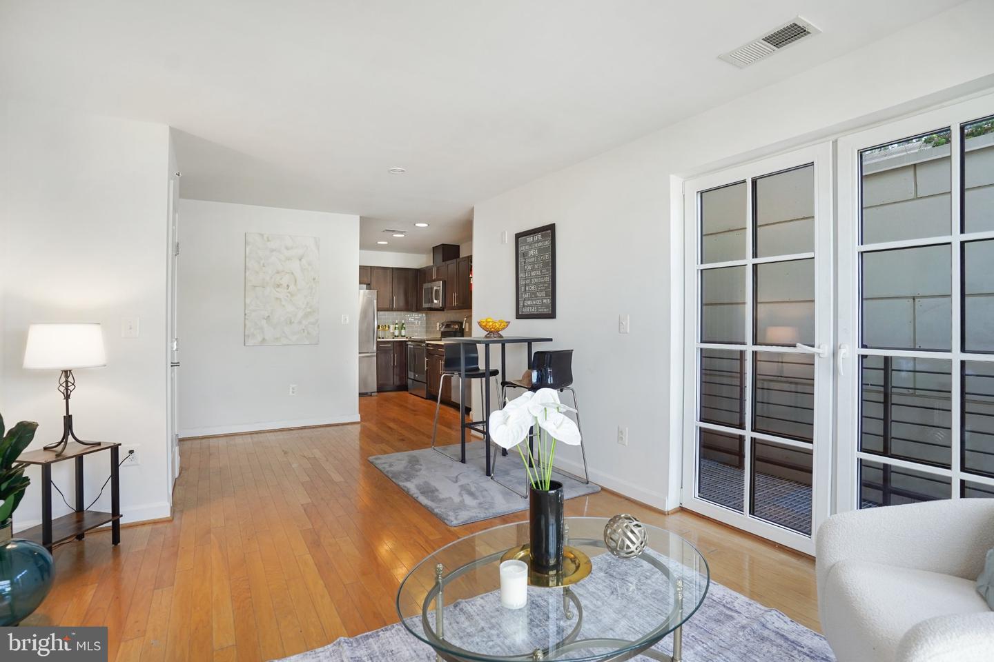 1115 H St Ne #501 Property Photo 4