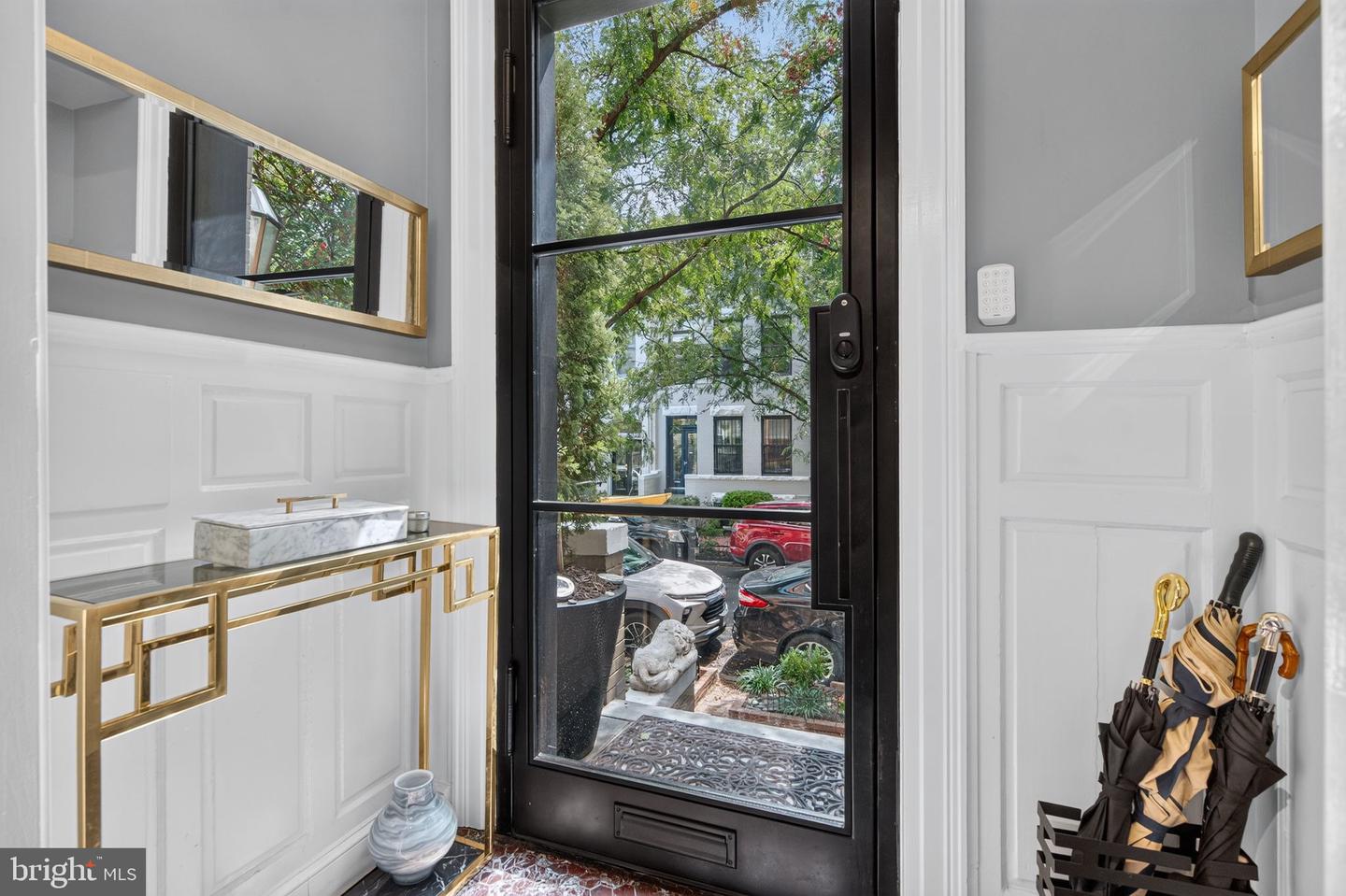 1761 Willard St Nw Property Photo 8