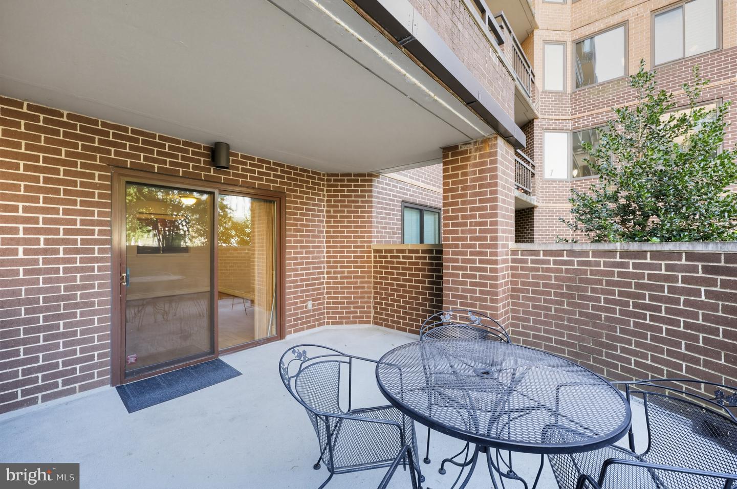 2111 Wisconsin Ave Nw #104 Property Photo 6