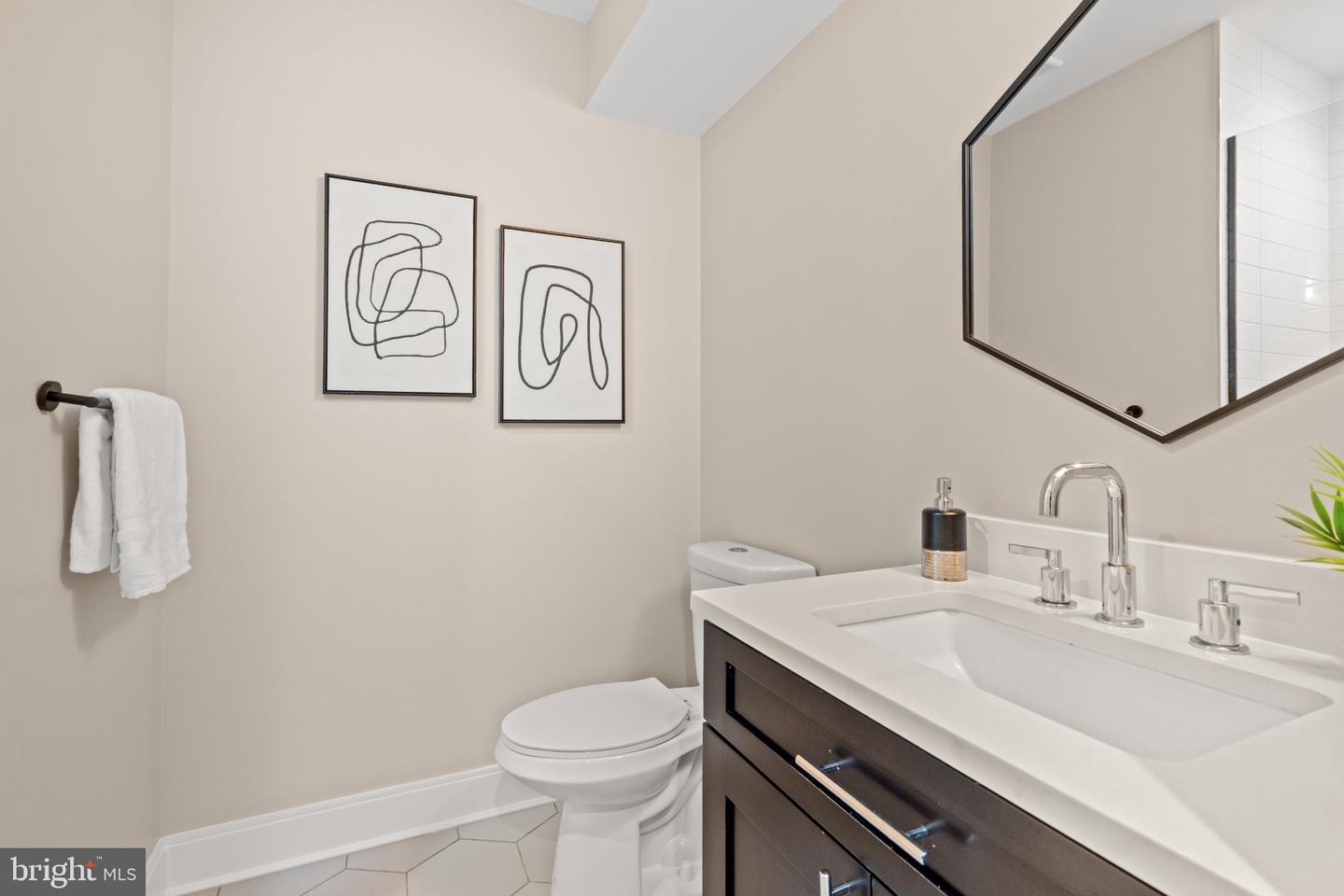 5622 13th St Nw #2 Property Photo 11