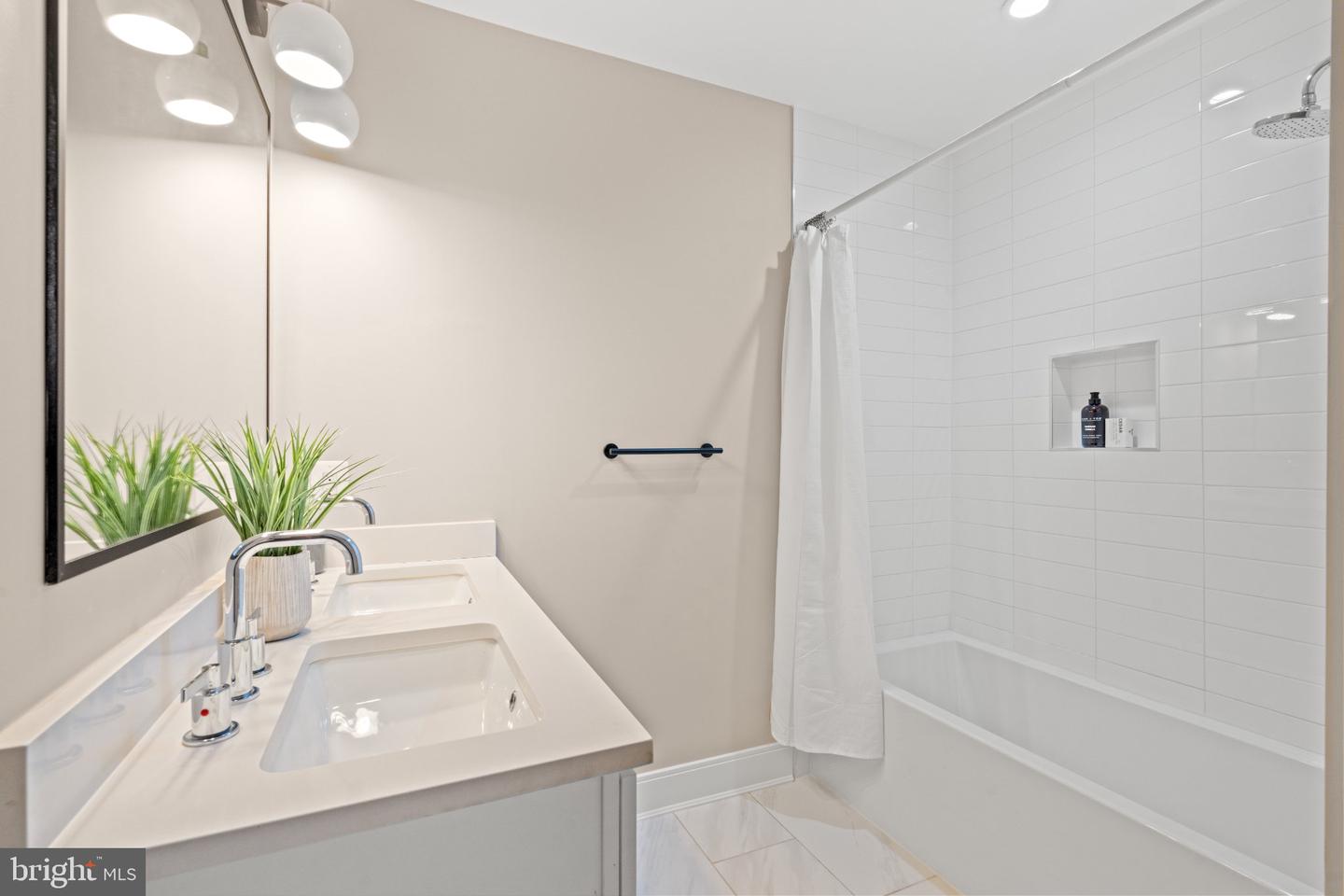 5622 13th St Nw #2 Property Photo 17