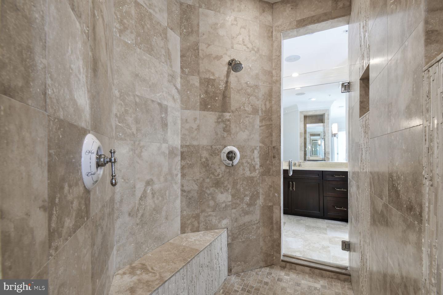 1935 Foxview Cir Nw Property Photo 20