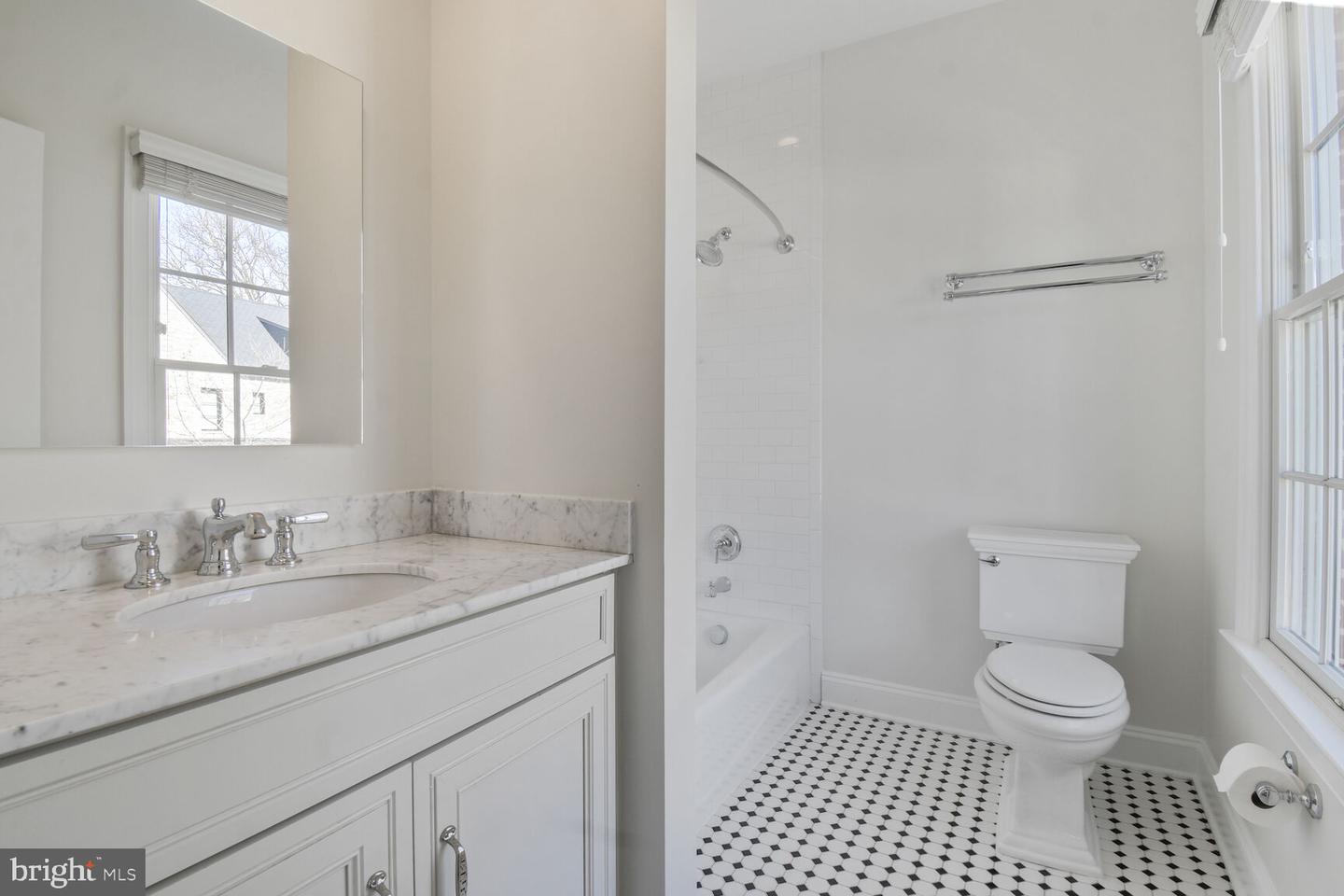 1935 Foxview Cir Nw Property Photo 23