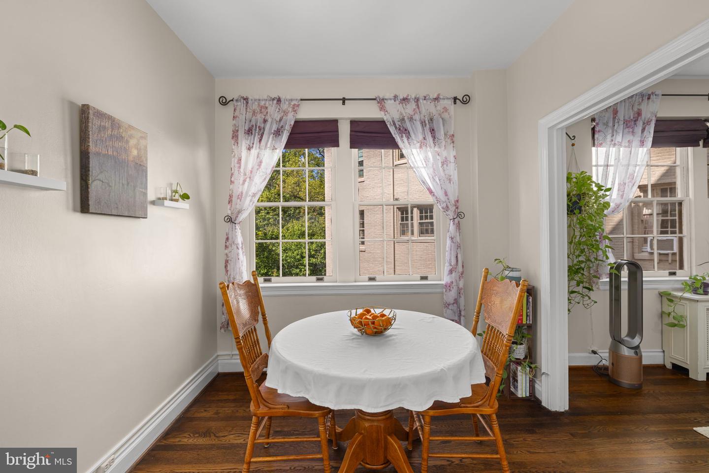 2737 Devonshire Pl Nw #322 Property Photo 7