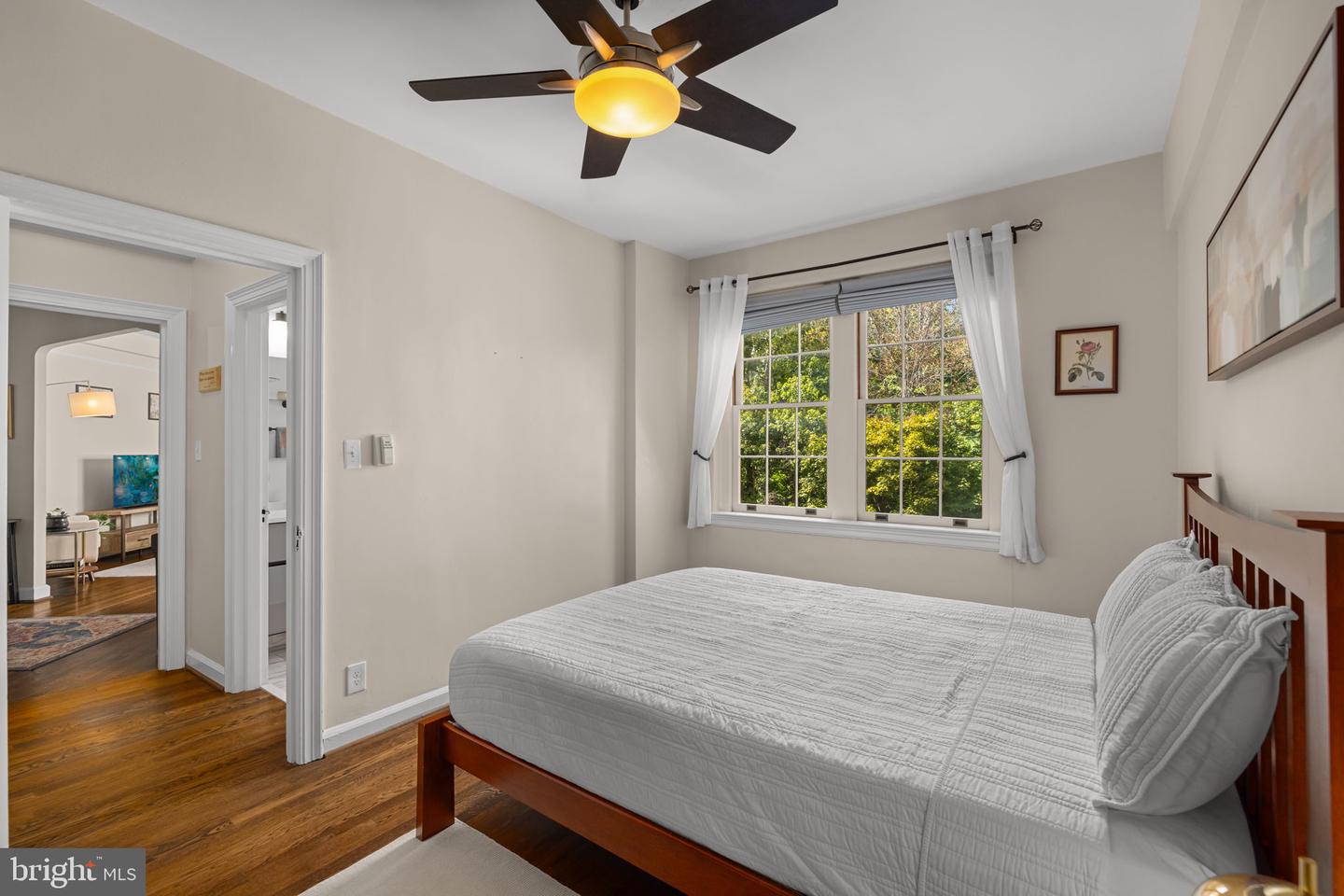 2737 Devonshire Pl Nw #322 Property Photo 12
