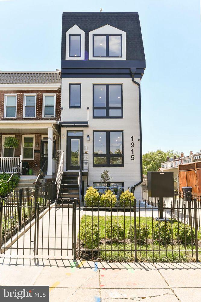 1915 H St Ne #2 Property Photo 12