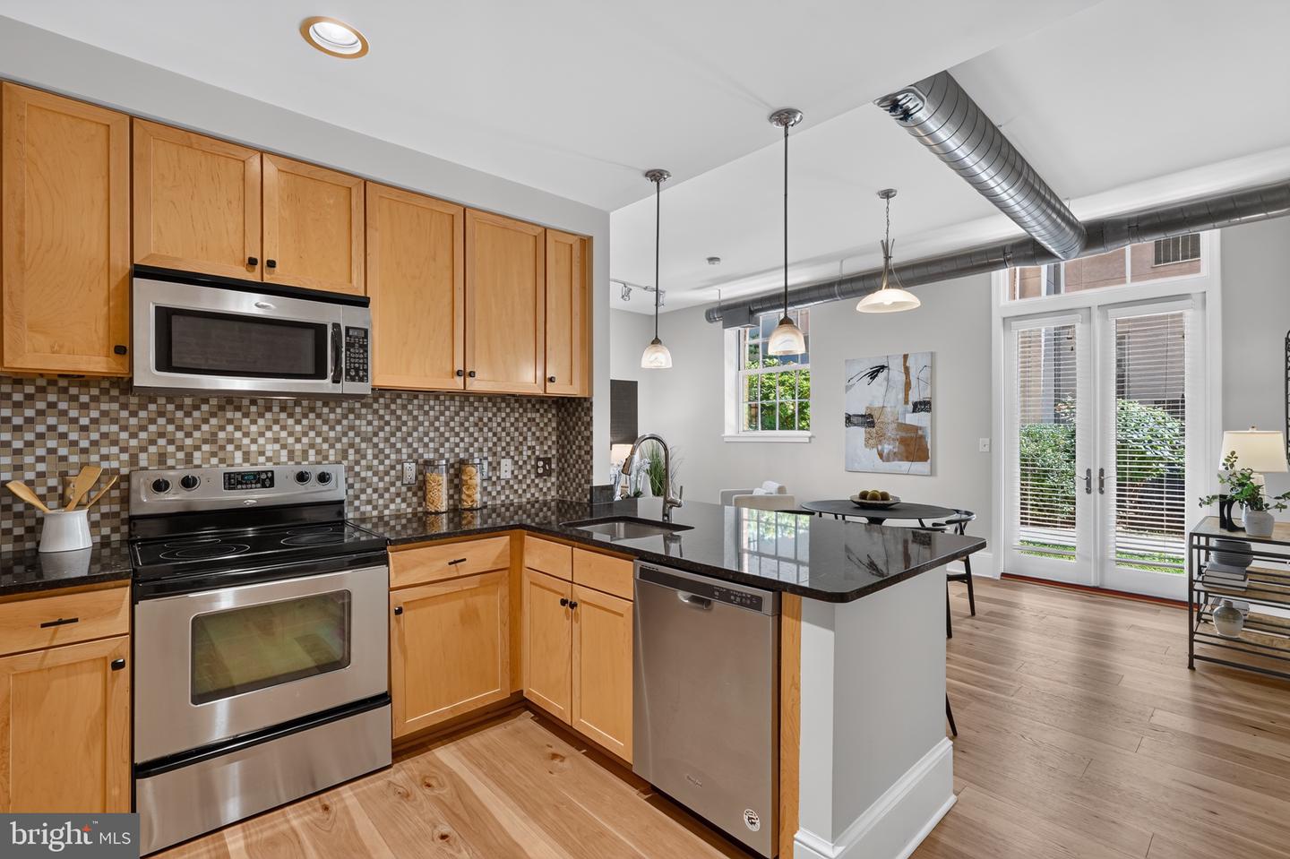 2035 2nd St Nw #gl08 Property Photo 6
