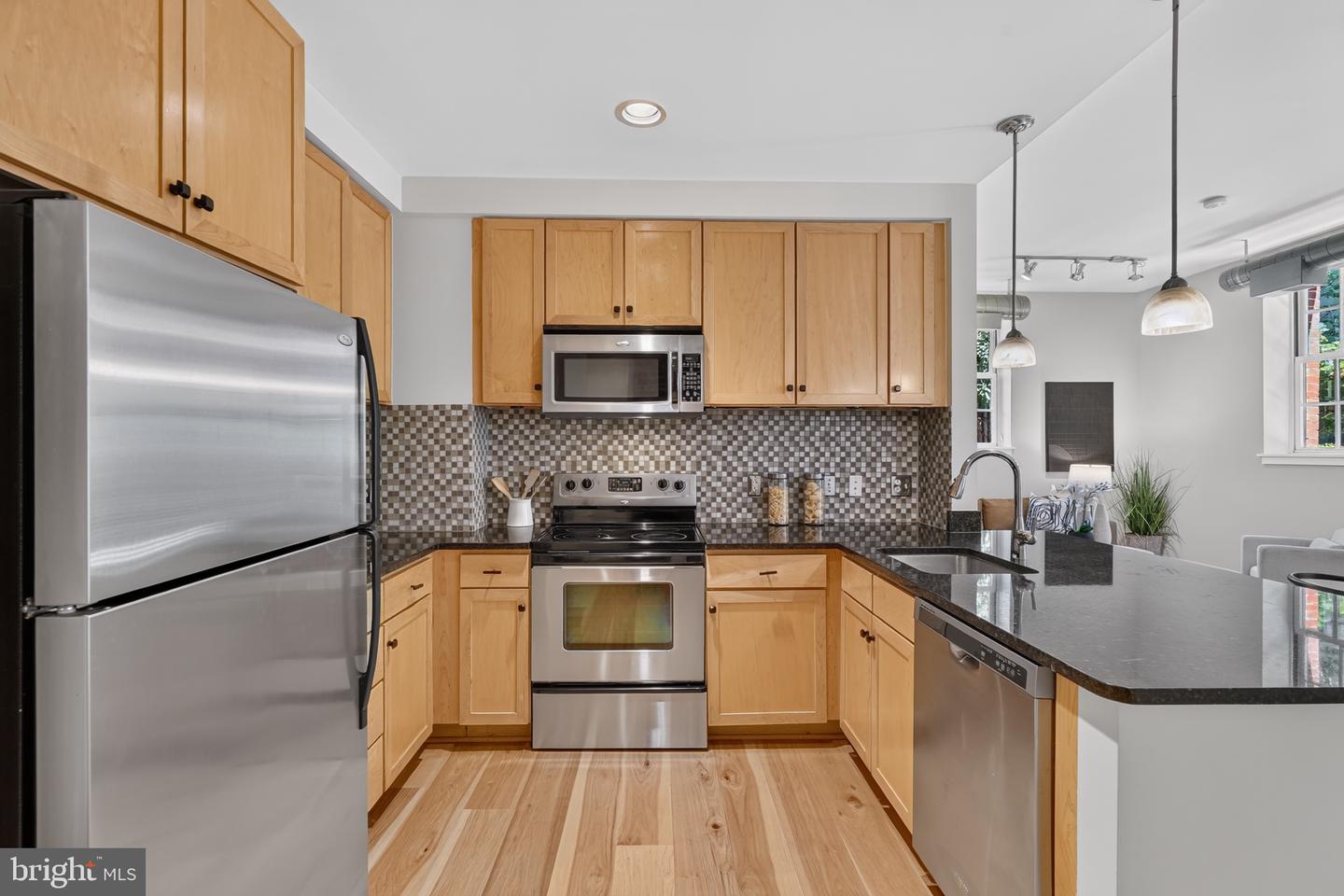 2035 2nd St Nw #gl08 Property Photo 8