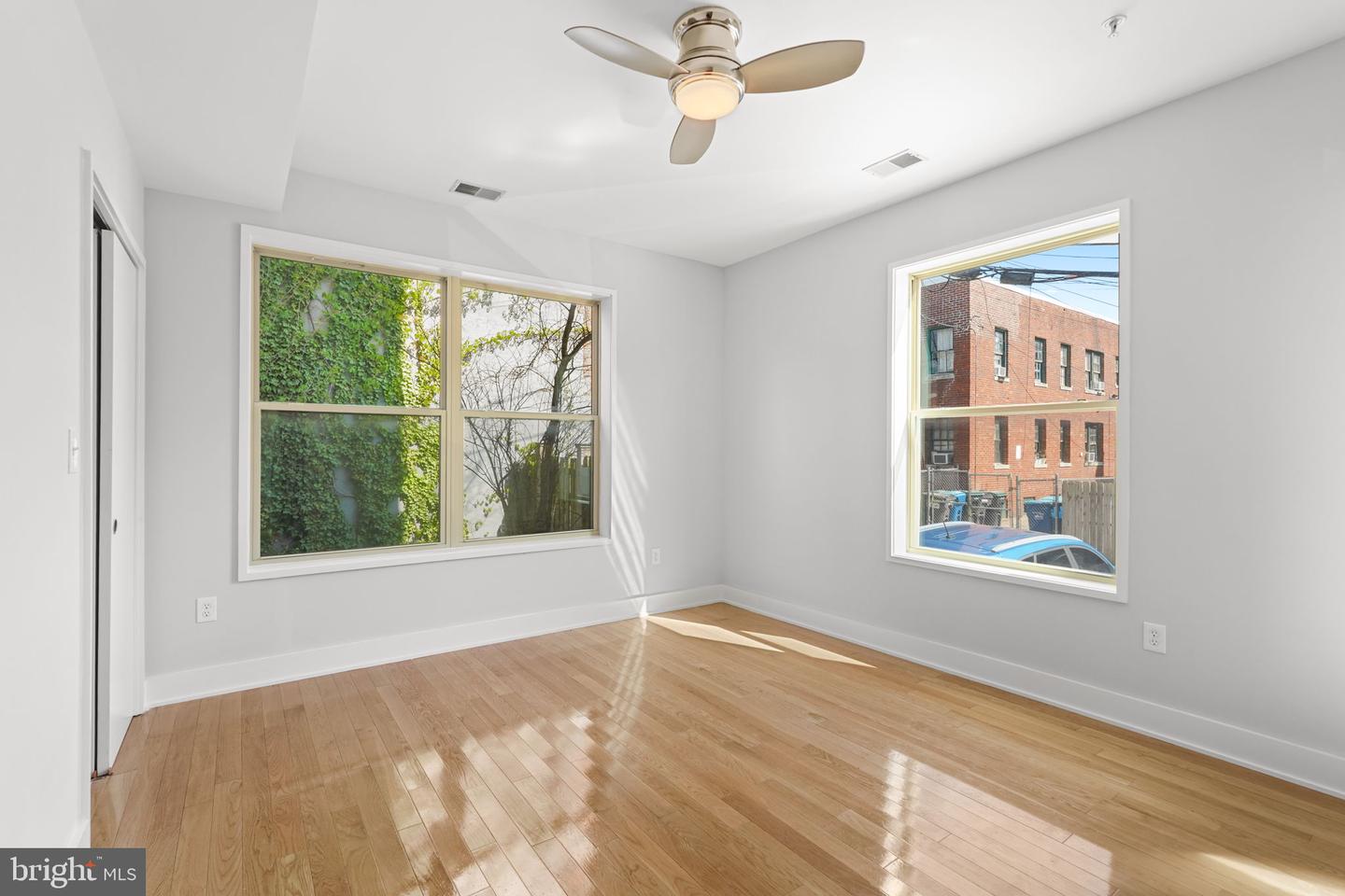 610 Newton Pl Nw #4 Property Photo 16