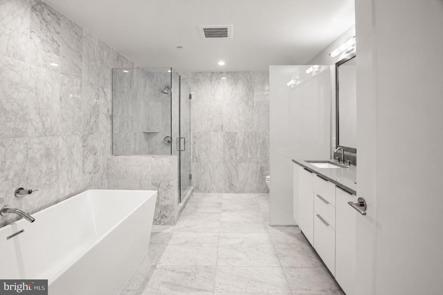 45 Sutton Sq Sw #509 Property Photo 13