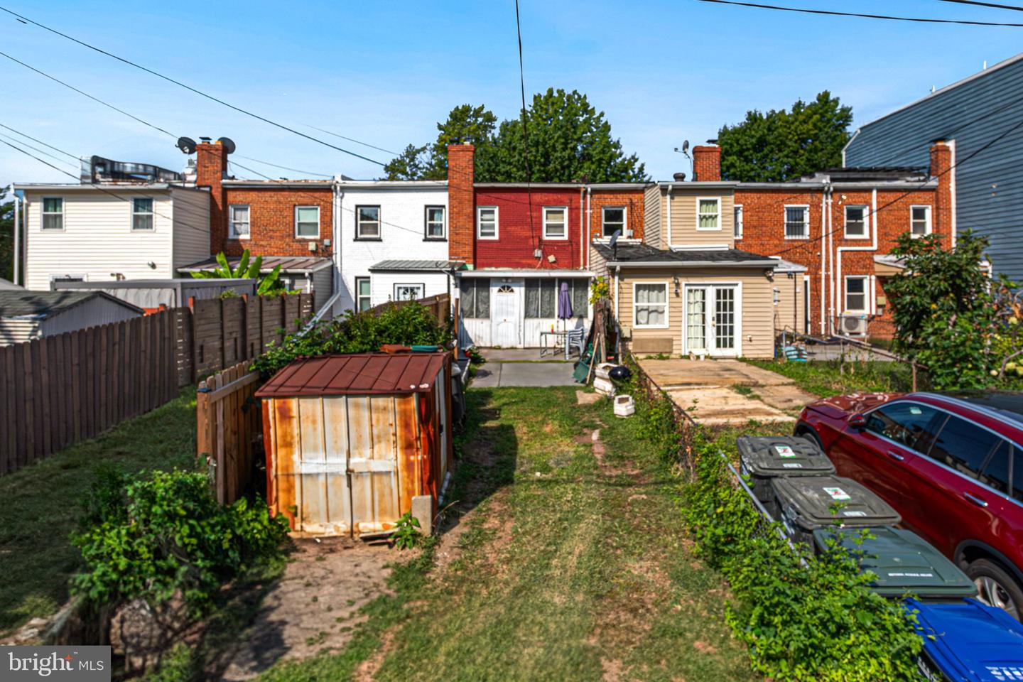 421 20th St Ne Property Photo 5