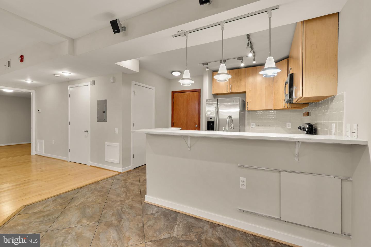 2412 17th St Nw #c-03 Property Photo 11