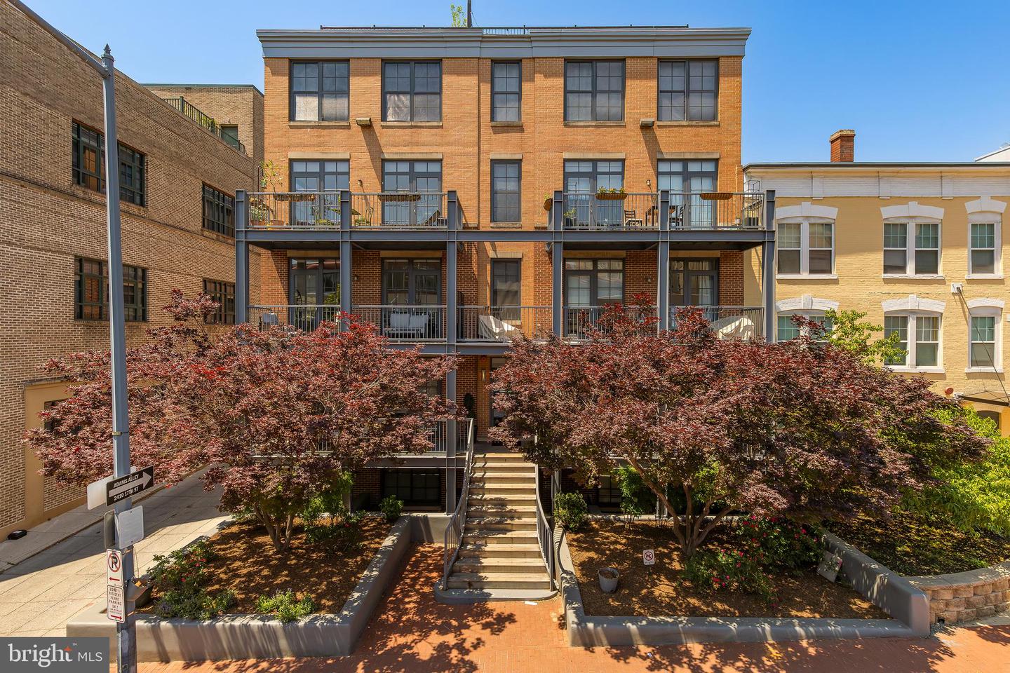 2412 17th St Nw #c-03 Property Photo 25