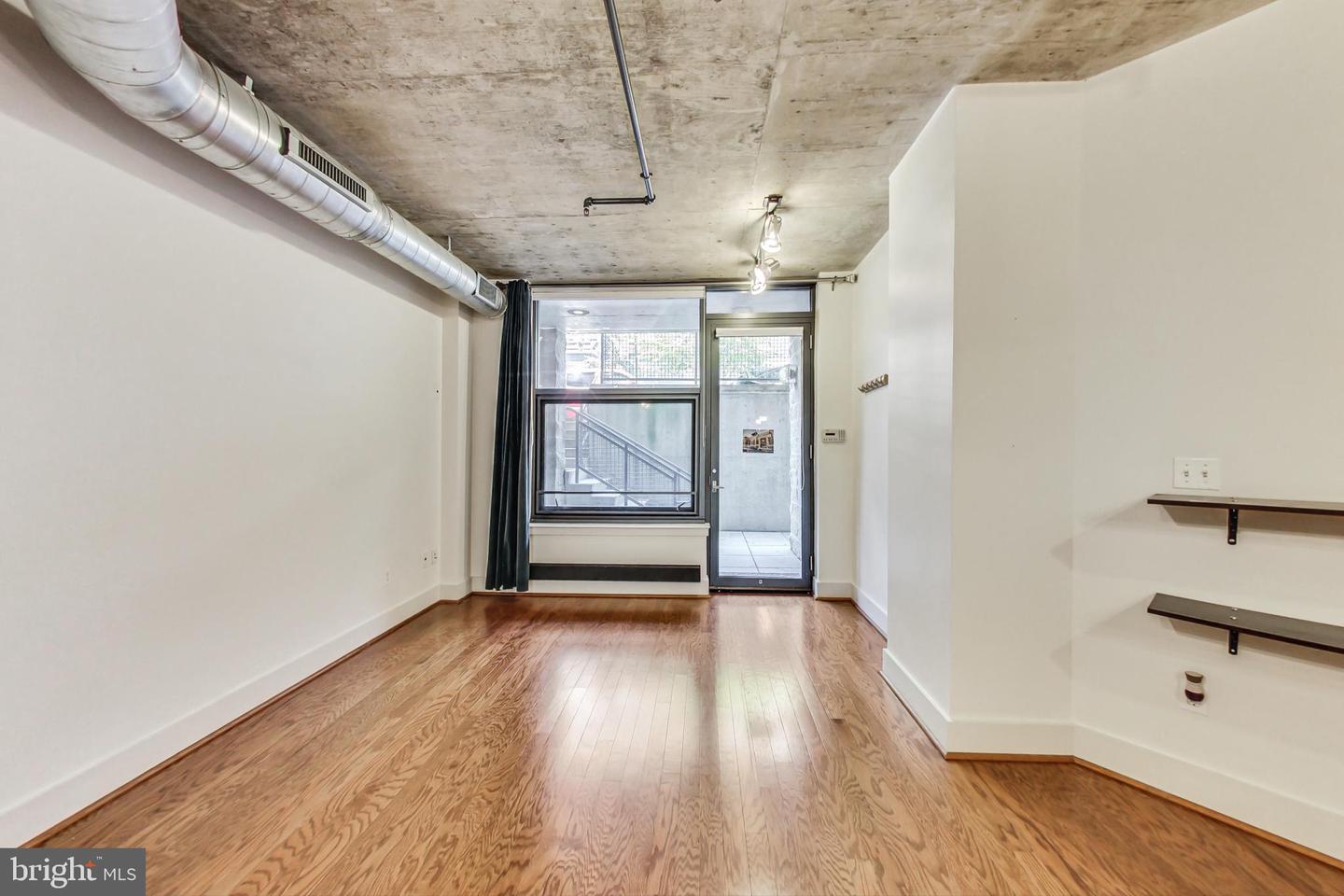 2301 Champlain St Nw #t04 Property Photo 11