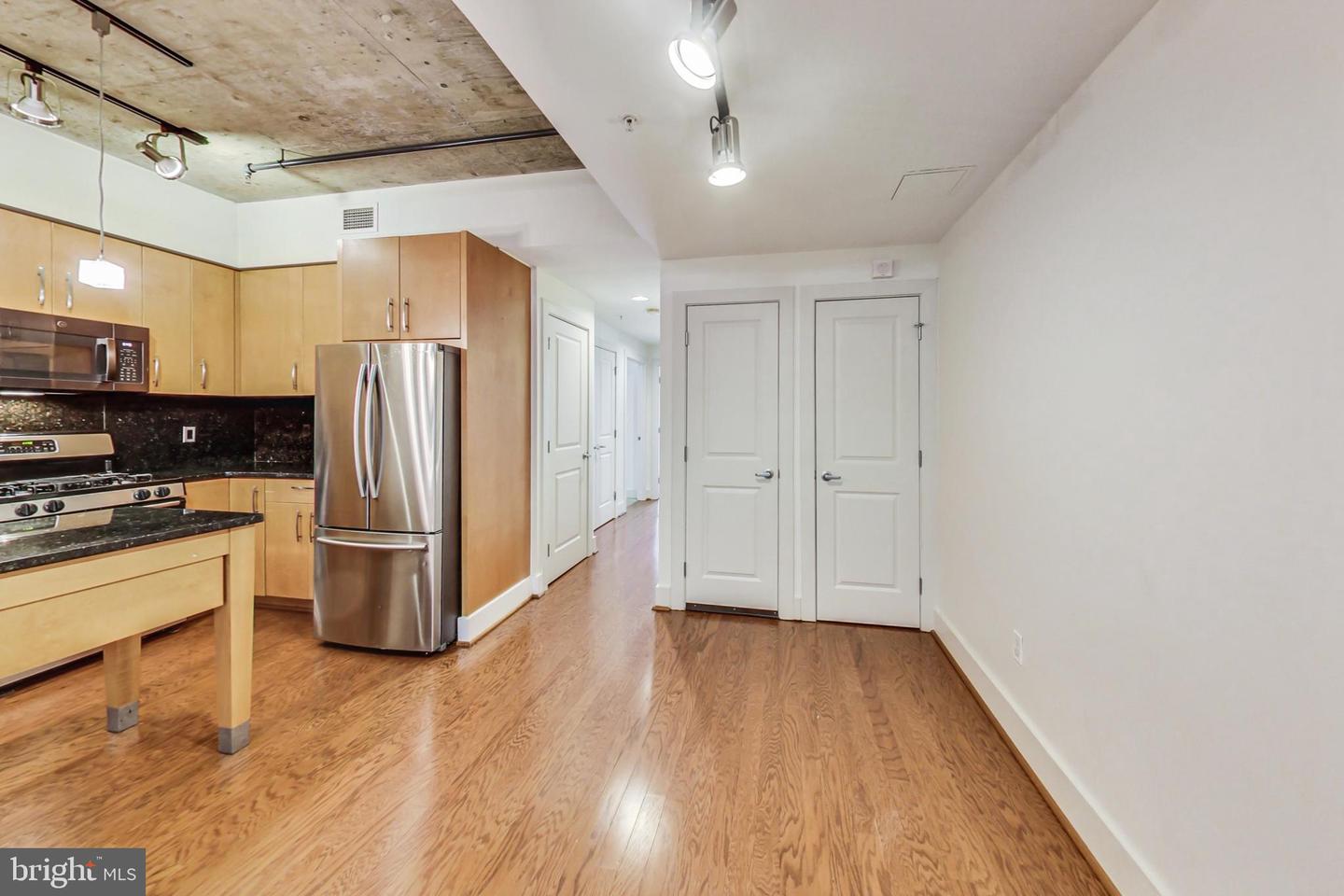 2301 Champlain St Nw #t04 Property Photo 12