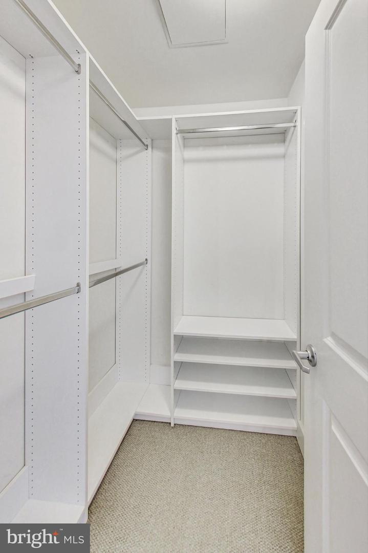 2301 Champlain St Nw #t04 Property Photo 23