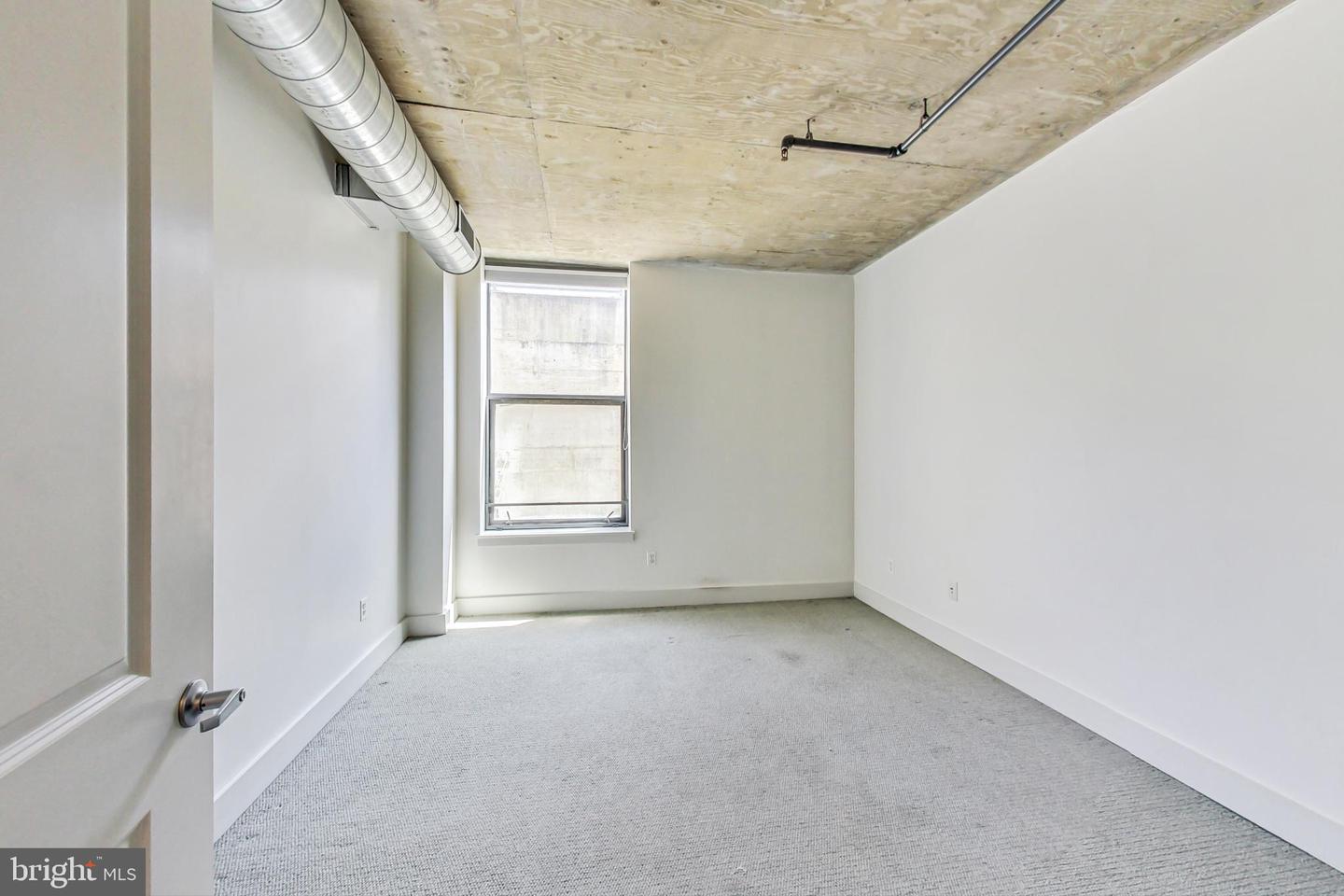 2301 Champlain St Nw #t04 Property Photo 24
