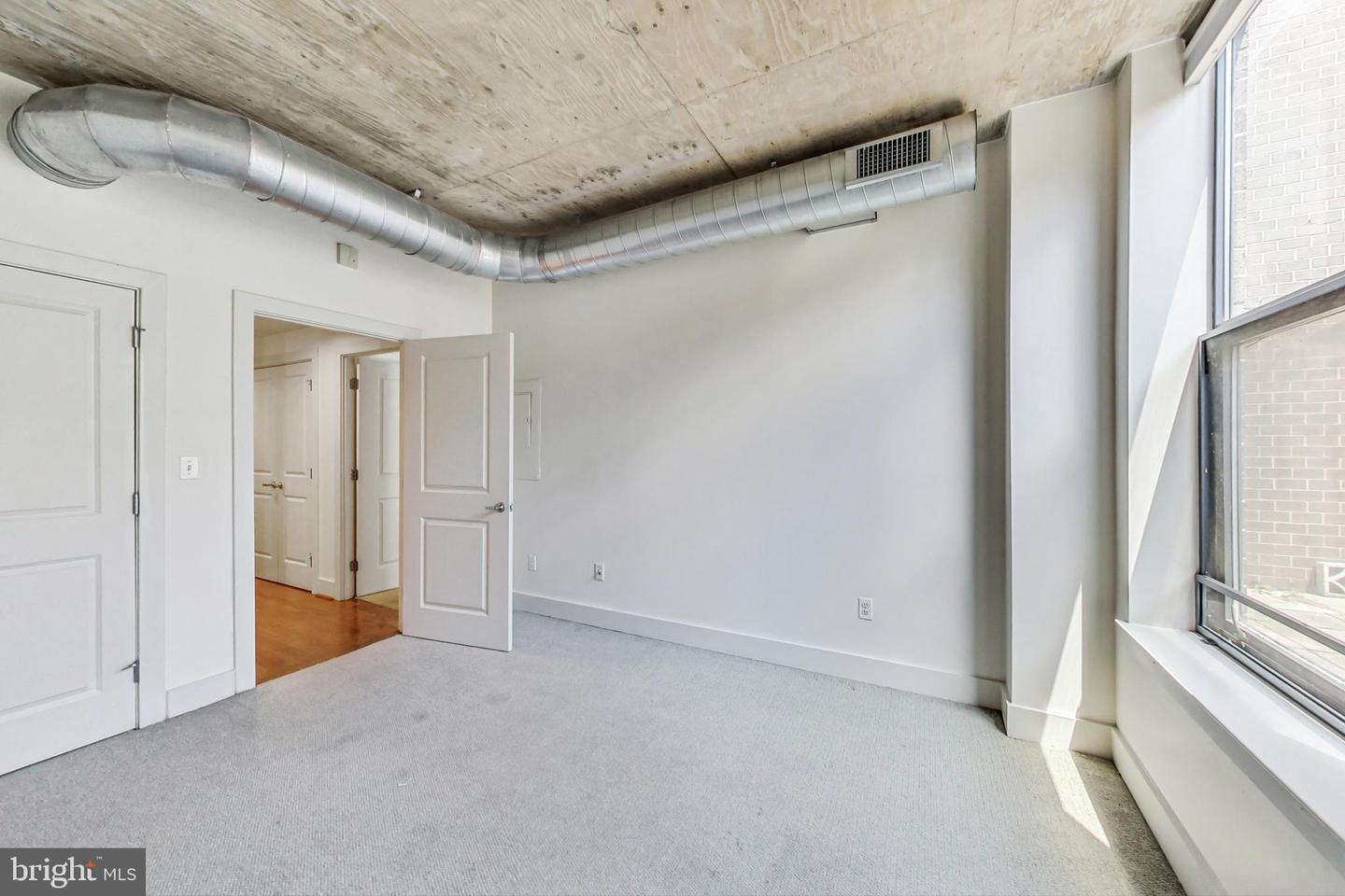 2301 Champlain St Nw #t04 Property Photo 26